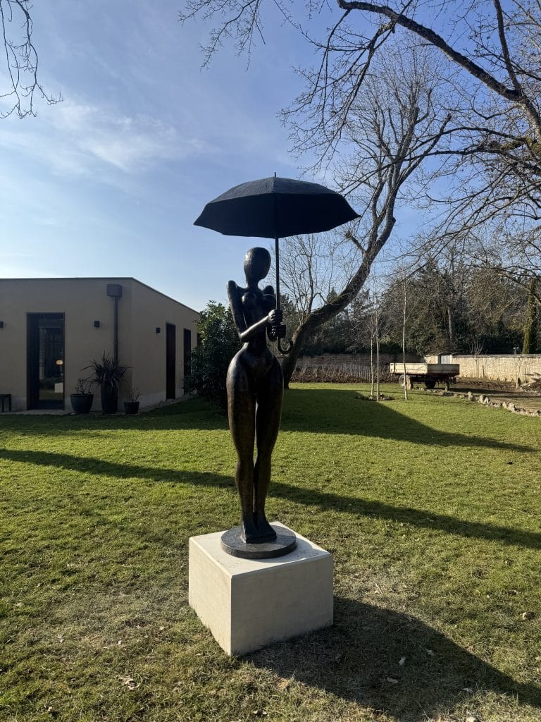 Femme au parapluie-Noel Olivier CYR2